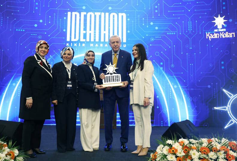 Cumhurbaşkanı Erdoğan: Aile Kurumunun Korunması Milli Güvenlik ve Beka Meselesidir