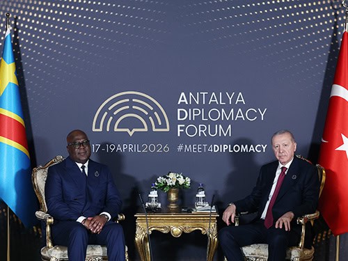 Erdoğan ve Kongo Demokratik Cumhuriyeti Cumhurbaşkanı Tshisekedi, Antalya Diplomasi Forumu'nda Buluştu