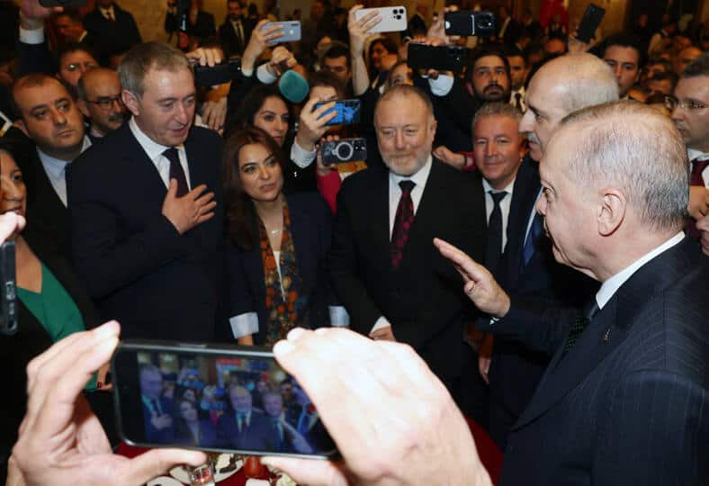 Cumhurbaşkanı Erdoğan, TBMM'nin 106. yıl töreninde siyasi liderlerle temaslarda bulundu