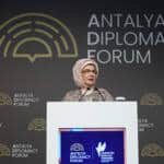 Emine Erdoğan, Antalya Diplomasi Forumu'nda Filistin Dayanışması Paneline Katıldı